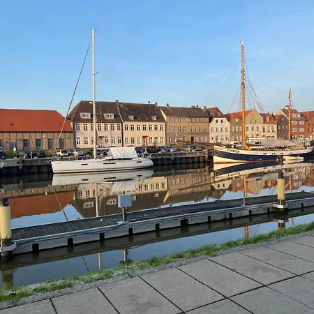 Gaestehaus Am Hafen 7 Apartmán Glückstadt