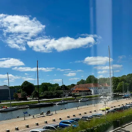 Gaestehaus Am Hafen 7 *